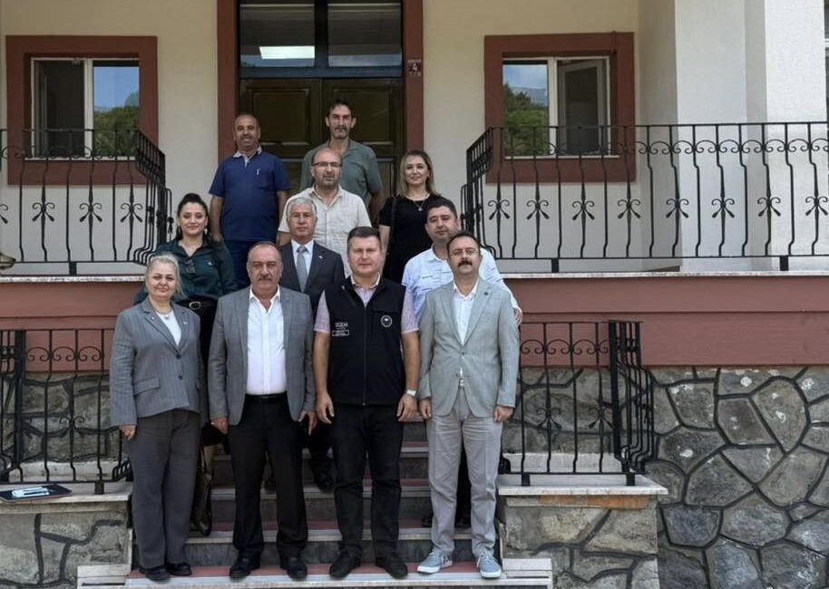 MHP İlçe Başkanı Bekir Bozkurt başkanlığındaki MHP heyeti Merinos Koyunculuk