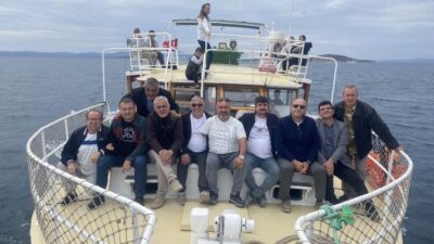 Bandırma Belediye Başkanı Dursun Mirza yaptığı jestle Şehit yakınları ve