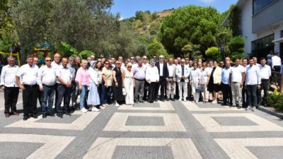 &nbsp; Balıkesir Büyükşehir Belediye Başkanı Ahmet Akın, halkçı belediyecilik anlayışıyla