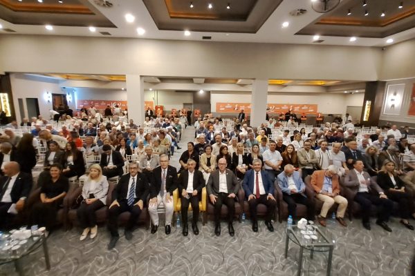 Mehmet Atak Yeniden CHP İlçe Başkanı