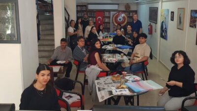 Atatürkçü Düşünce Derneği  ( ADD )Bandırma Şubesi gençlere yönelik çalışmalarına