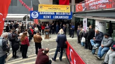 Bandırma Belediyesi ve Atatürkçü Düşünce Derneğinin geleneksel Cumhuriyet yemeği etkinliği