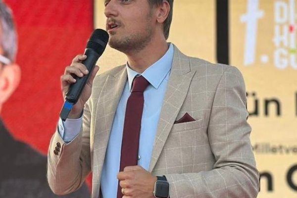 Uğur: Faiz Artışı Üretimi Zora Sokacak