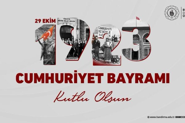 Rektör Boz Cumhuriyet Bayramını kutladı