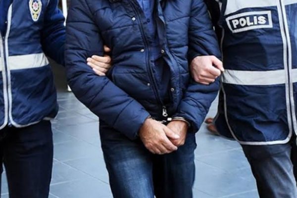 Denizli’den firar ettiler, Bandırma’da yakayı ele verdiler