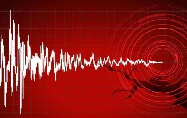 Sındırgı’da şiddetli deprem