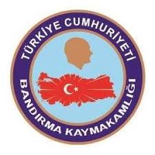 Bir haber sitesinde Bandırma Kaymakamlığı bahçesinin halka kapatılması haberi üzerine