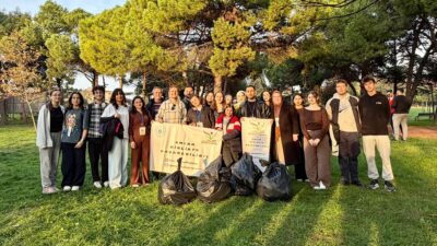 Bandırma Onyedi Eylül Üniversitesi öğrencileri, çevre duyarlılığını artırmak ve doğaya