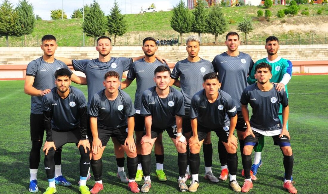   BANÜ  Futbol Takımı, Türkiye Üniversite Sporları Federasyonu tarafından düzenlenen