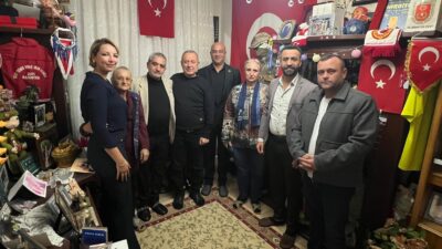 Anahtar Parti İlçe Başkanı Mehmet Tunçtop ve Yönetim kurulu üyeleri
