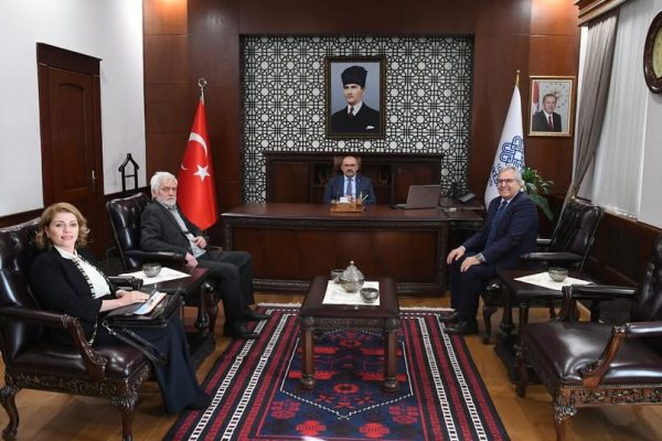 Başkan Mirza Vali Ustaoğlu’nu ziyaret etti