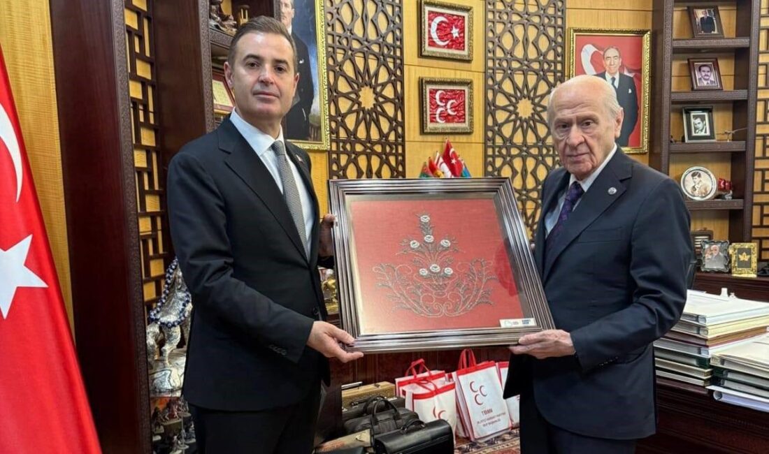 Balıkesir Büyükşehir Belediye Başkanı Ahmet Akın, MHP Genel Merkezini ziyaret