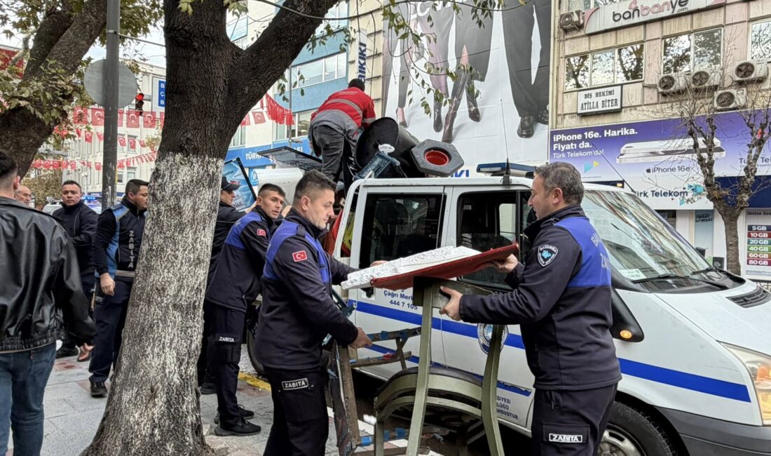 Bandırma Belediyesi kaldırım işgallerine son verme adına çalışmalara başladı. Son