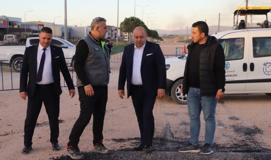 Gönen Belediye Başkanı İbrahim Palaz, Dr. Hüseyin Duman Caddesi’nde (Devlet