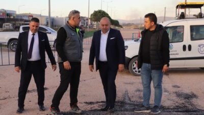 Gönen Belediye Başkanı İbrahim Palaz, Dr. Hüseyin Duman Caddesi’nde (Devlet