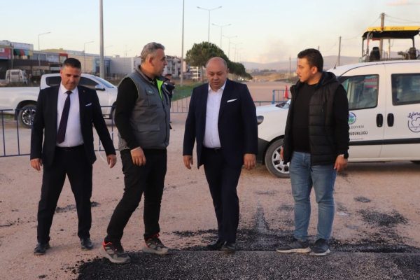 Gönen yollarına sıcak asfalt