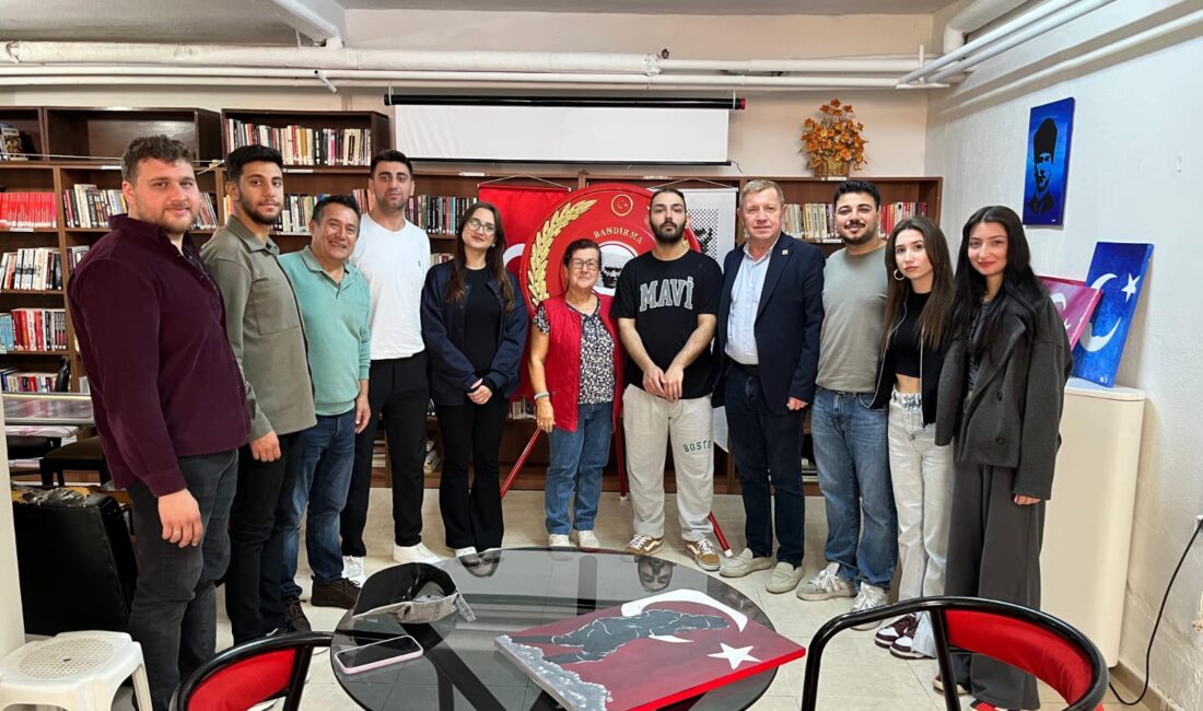 Atatürkçü Düşünce Derneği ( ADD ) Gençlik Kollarında başkanlık ve