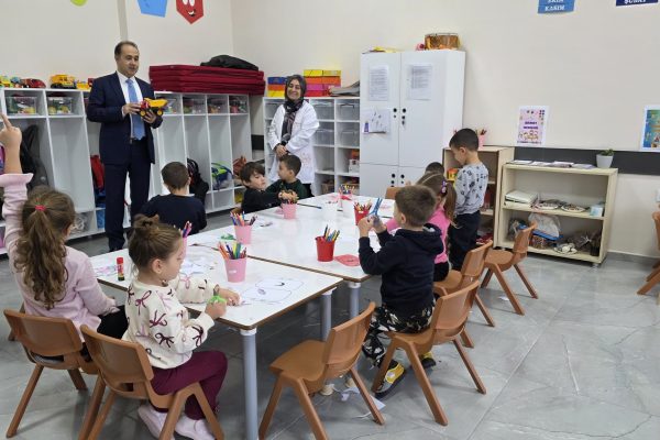Engin Aksakal TOBB Anaokulunu ziyaret etti