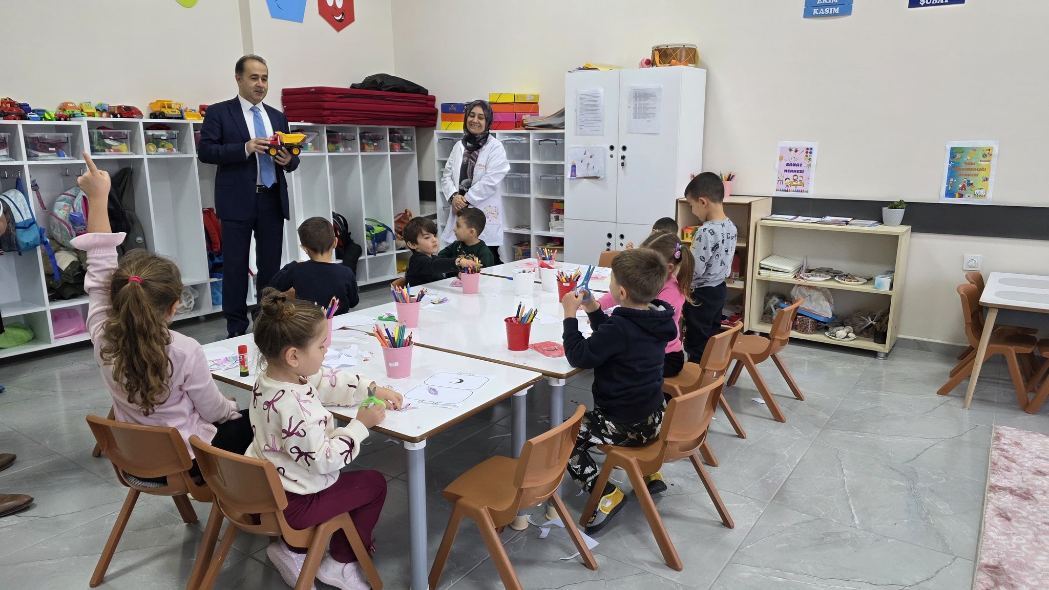 Engin Aksakal TOBB Anaokulunu ziyaret etti
