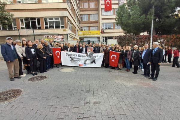 CHP: 10 Kasım’ı tatille gölgeleyemezsiniz