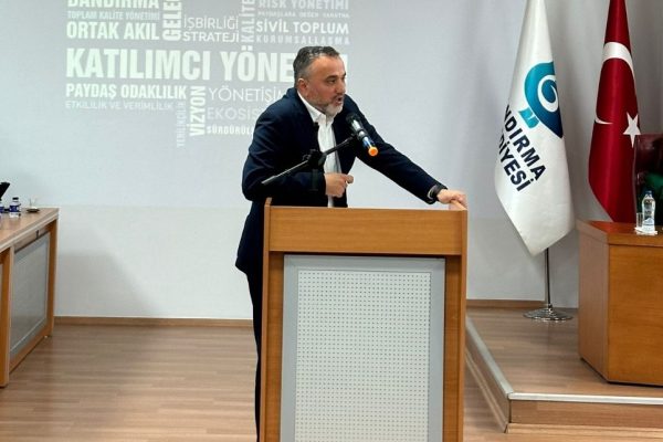 Doğan : Polemikle kurumlarla inatlaşmayla alınacak bir yol yoktur
