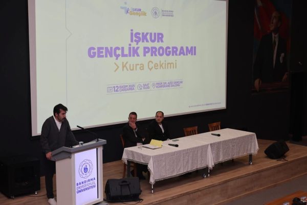Üniversitede İŞKUR Gençlik Programı Kura Çekimi Gerçekleştirildi