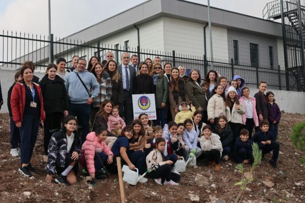 BANÜ ‘de ağaç dikimi