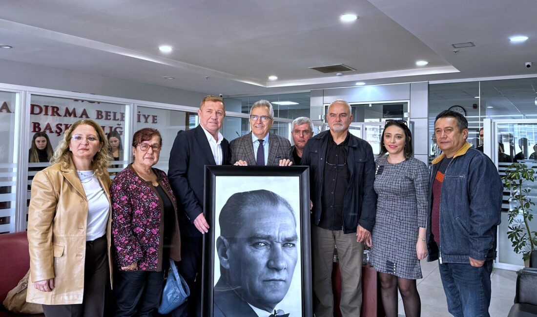 Bandırma Belediye Başkanı Dursun Mirza kendisini ziyaret eden ADD Bandırma