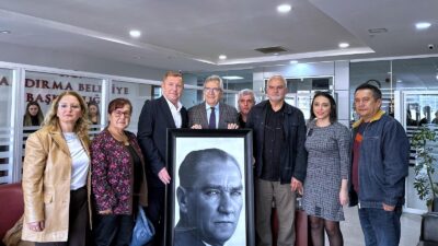 Bandırma Belediye Başkanı Dursun Mirza kendisini ziyaret eden ADD Bandırma