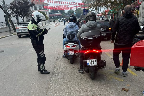 Trafik denetimleri aralıksız devam ediyor