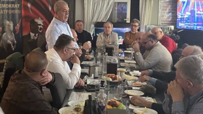 Bandırma’da demokrat tabanından gelen uzunca bir süredir de yaptığı toplantı