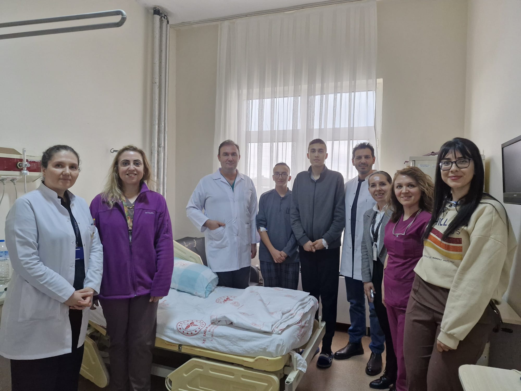 EAH’de skolyoz ve kifoz ameliyatları gerçekleştirildi