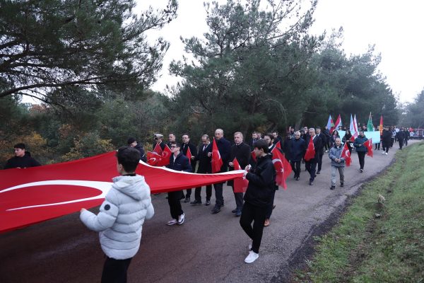 Öğrenciler Sarıkamış Şehitleri için Yürüdüler