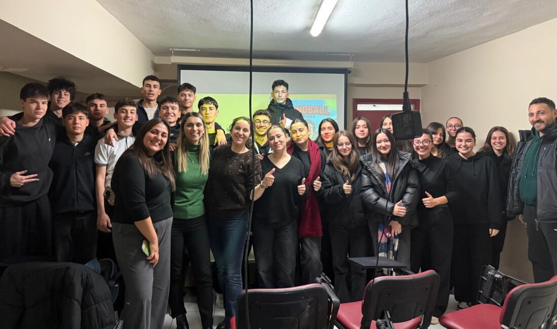 Bandırma Gençlik ve Spor İlçe Müdürlüğü tarafından hentbol sporcularına ve