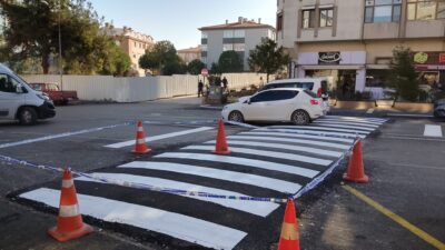 ‎‎Bandırma Paşakent Mahallesi Mehmetçik Caddesi Kemal Pireci Anadolu Lisesi önünde
