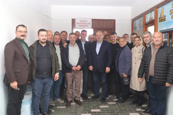 Başkan İbrahim Palaz Muhtarlar Derneğinde