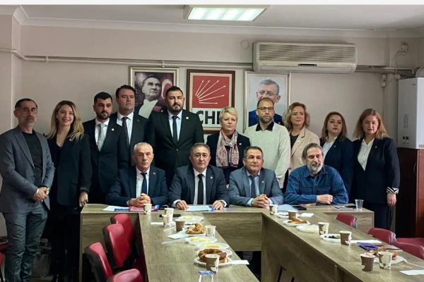CHP’nin yeni yönetimi görücüye çıktı