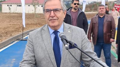 Bandırma Belediye Başkanı Dursun Mirza Genel İş Sendikasına üye kadın