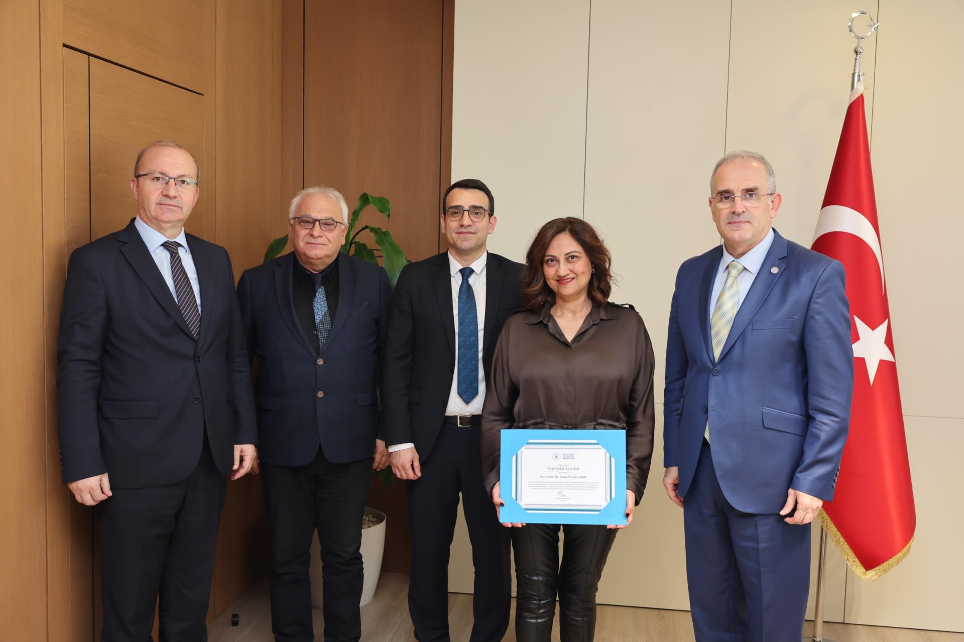 İİBF Dekanlık Görevinde Devir Teslim Töreni Gerçekleştirildi