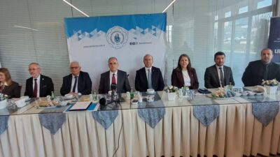 BANÜ Rektörü Prof. Dr. İsmail Boz düzenlediği basın toplantısında Dursun