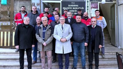 Bandırma Belediye Başkanı Dursun Mirza Edincik’te incelemelerde bulundu. Edincik Muhtarı