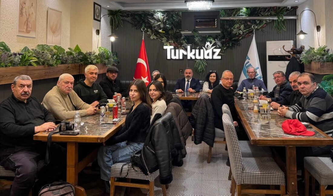 Turkuaz Şirketler Grubu Yönetim Kurulu Başkanı Bayram Özdemir geleneksel hale