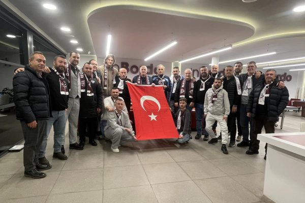 Bordo beyazlı taraftarlar bir araya geldi
