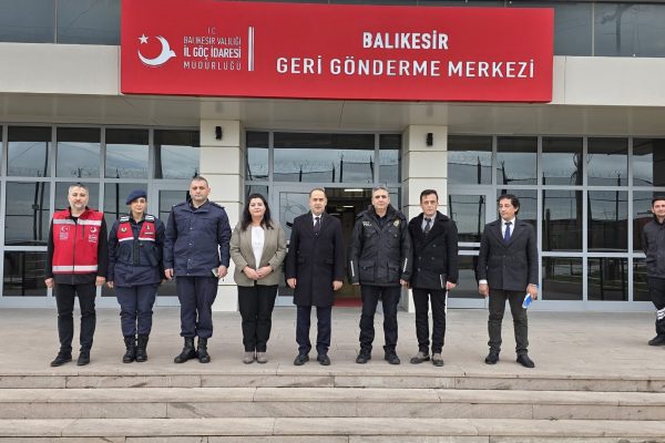 Engin Aksakal Geri Gönderme Merkezini ziyaret etti