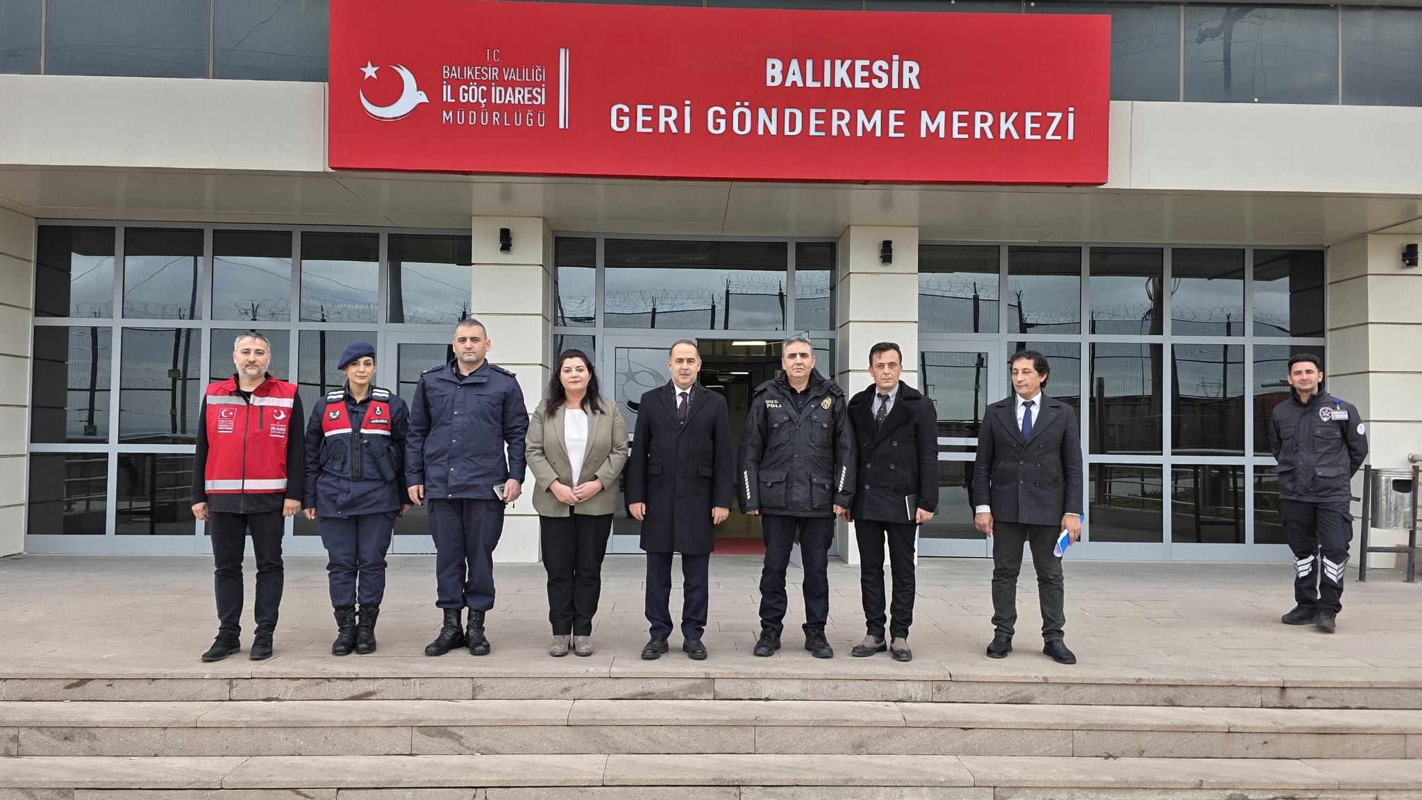 Engin Aksakal Geri Gönderme Merkezini ziyaret etti