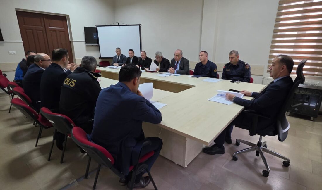 İlçe Kaymakamı Engin Aksakal başkanlığında, ilgili kurum amirlerinin de katılımıyla
