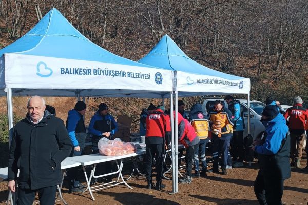 Büyükşehir Belediyesi’nden Elif’i arama çalışmalarına destek