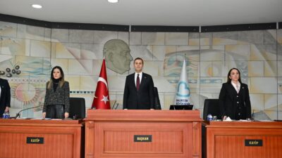 Balıkesir Büyükşehir Belediye Başkanı Ahmet Akın, parti değişikliği iddialarının gerçeği