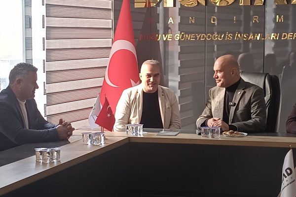 Milletvekili Çömez’den Alevi Kültür Derneği ve DİGSİAD’a ziyaret