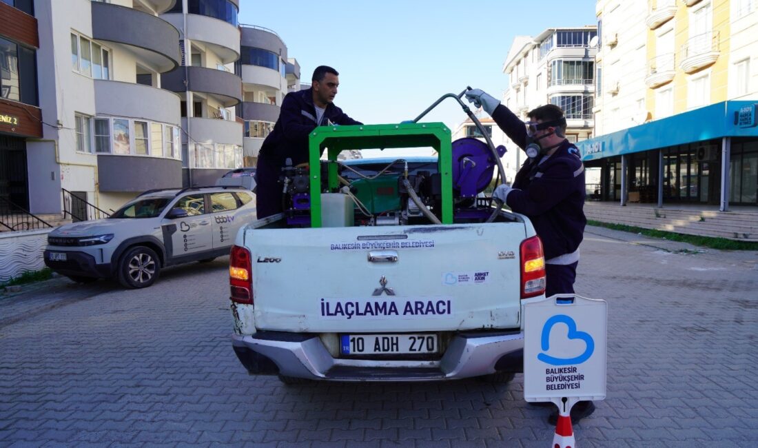 Balıkesir Büyükşehir Belediyesi tarafından haşereyle mücadele kapsamında 20 ilçede kış